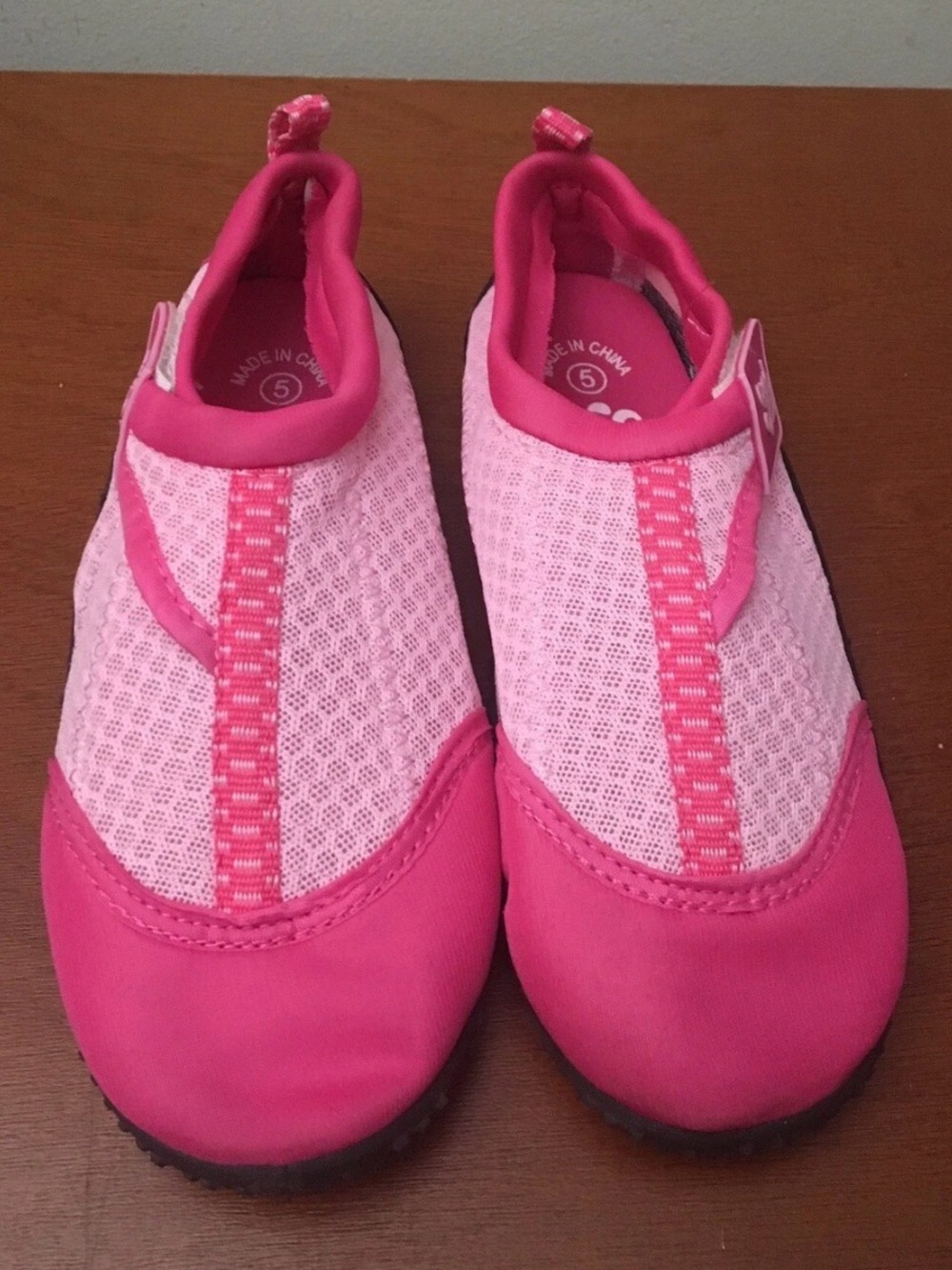 Strand Girls Water Shoes Size 5 Pink